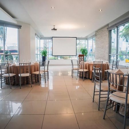 Wyndham Garden Guayaquil Hotel Ngoại thất bức ảnh
