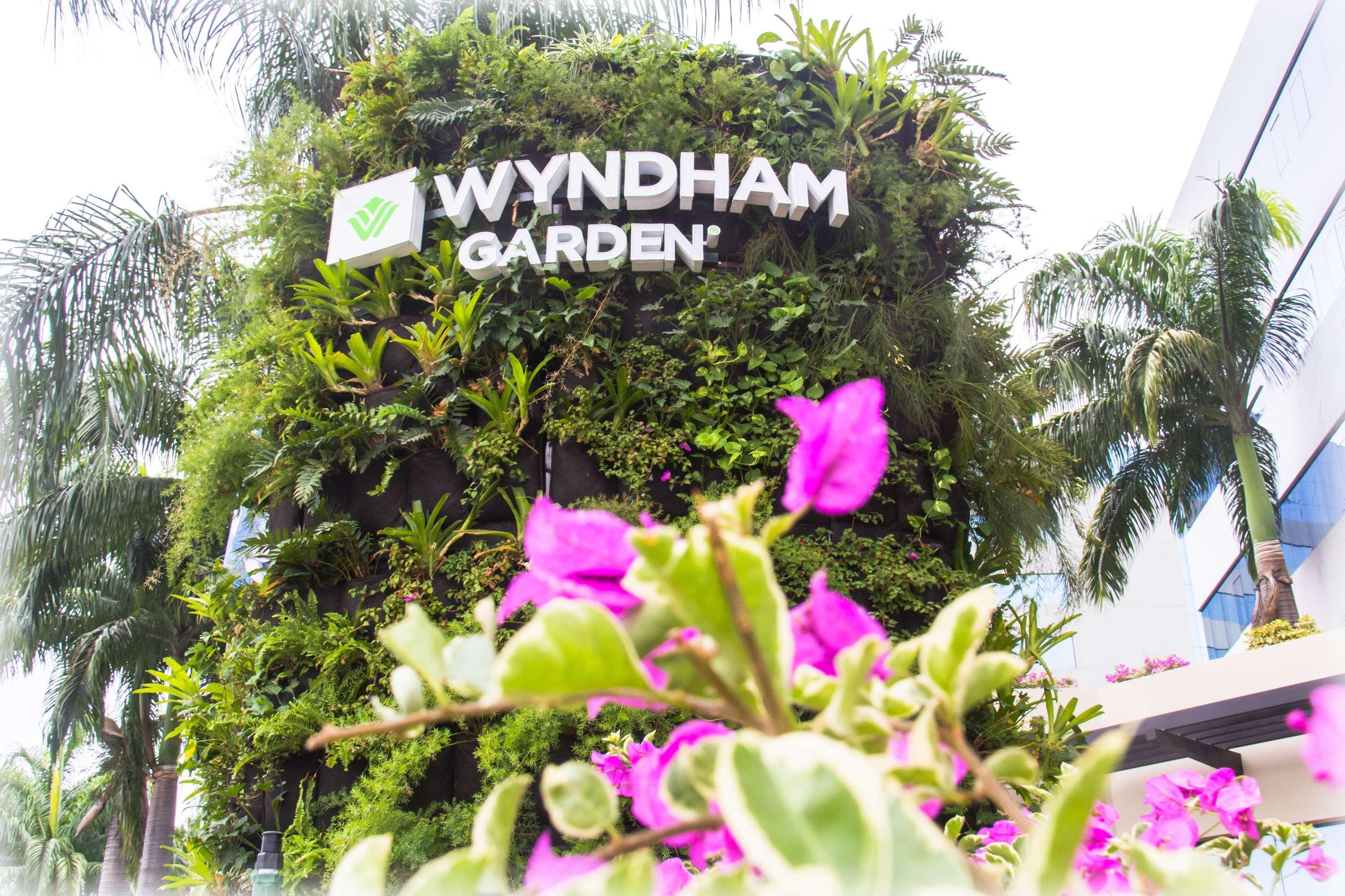 Wyndham Garden Guayaquil Hotel Ngoại thất bức ảnh