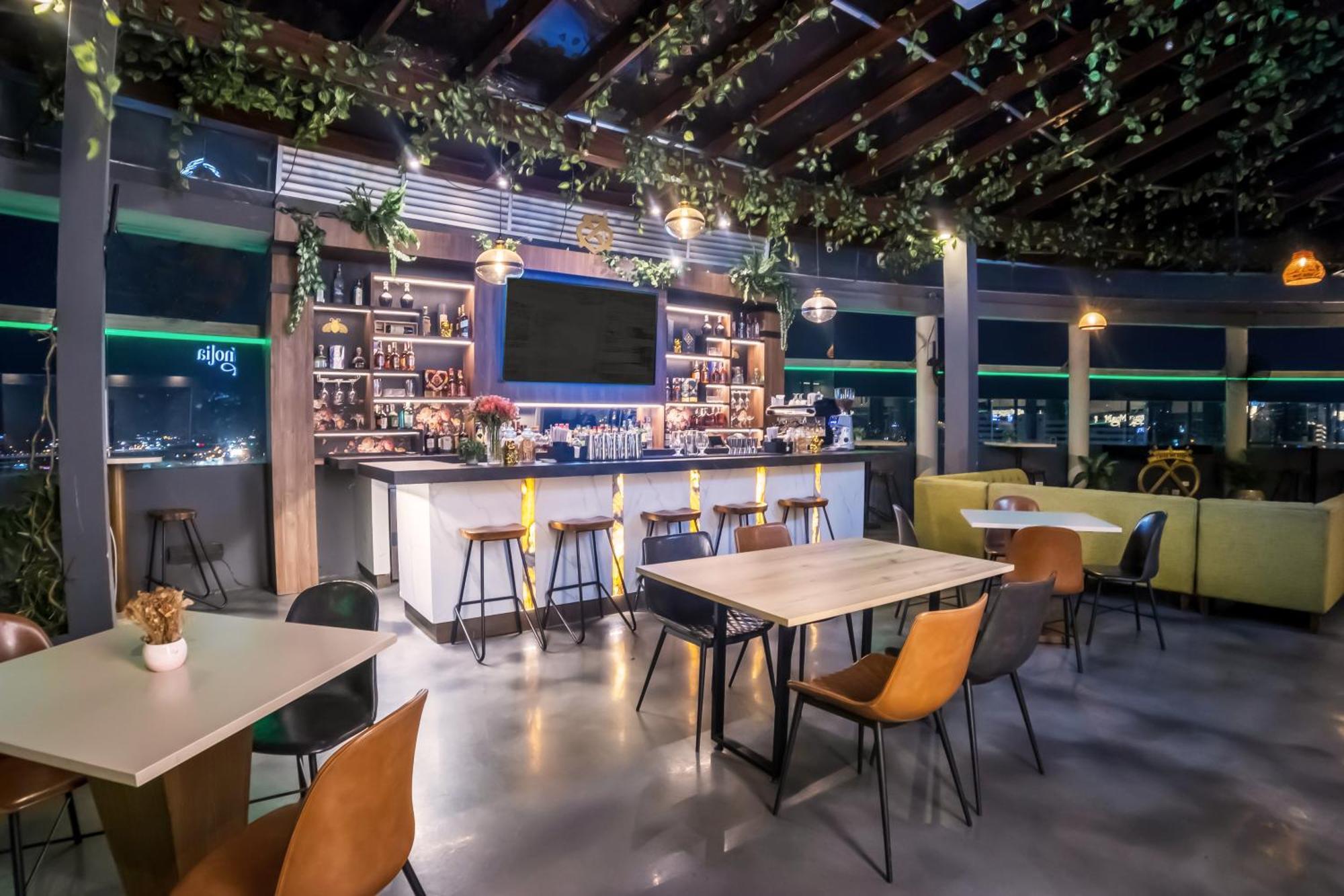 Wyndham Garden Guayaquil Hotel Ngoại thất bức ảnh