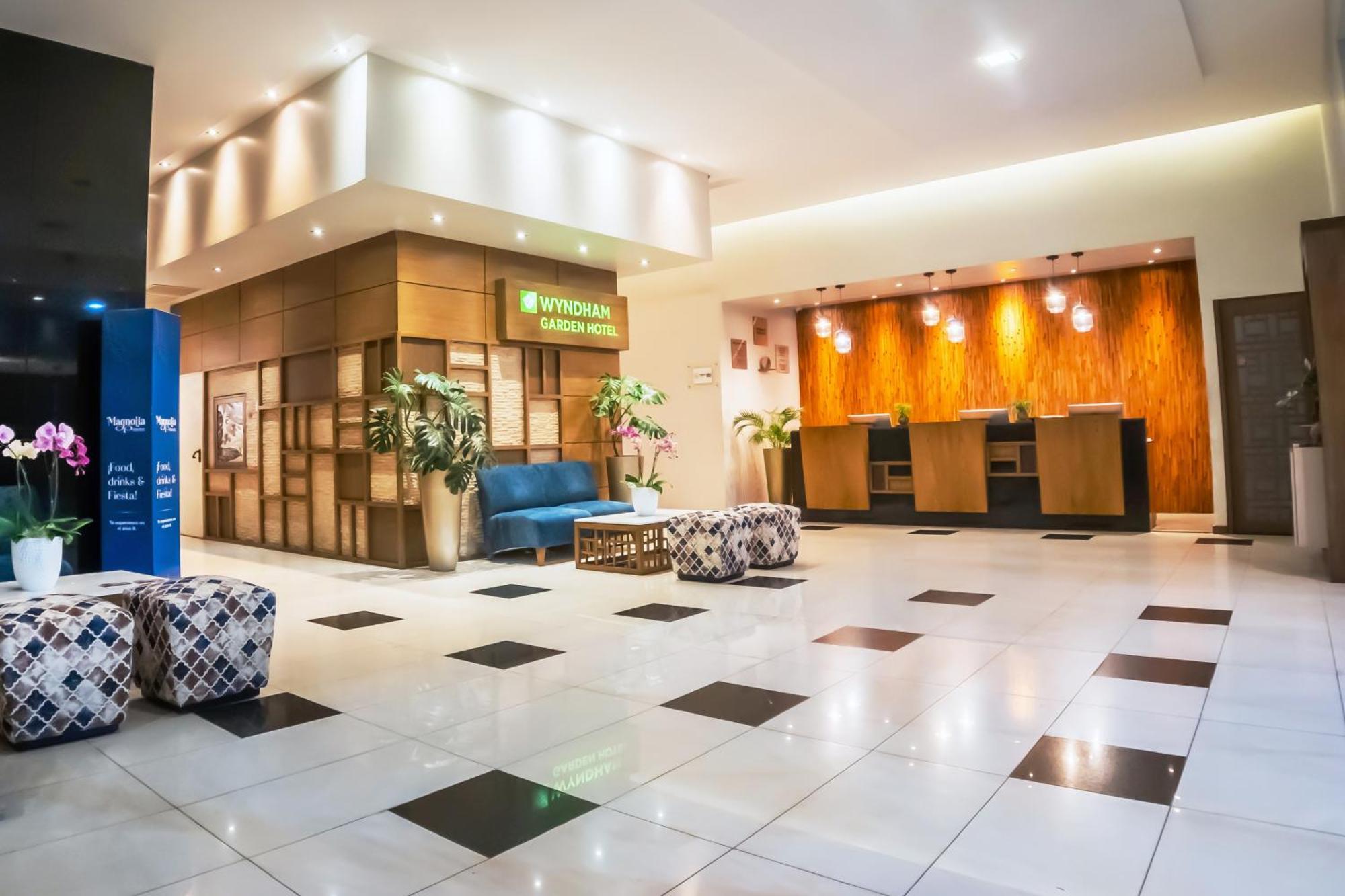Wyndham Garden Guayaquil Hotel Ngoại thất bức ảnh